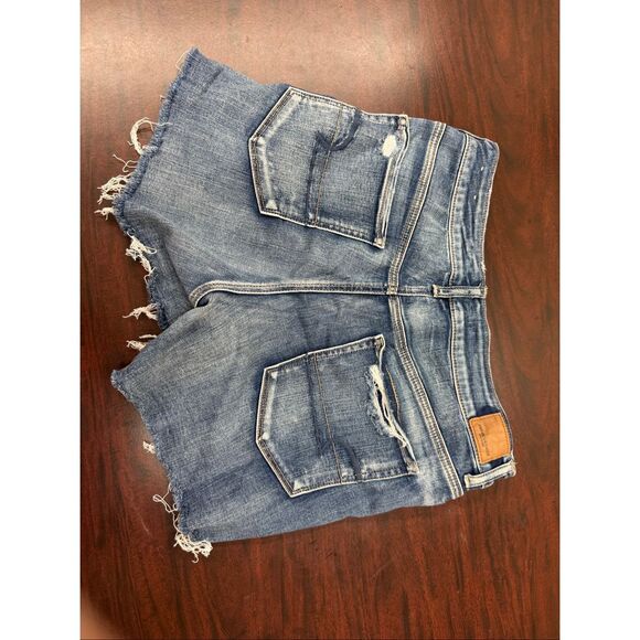 American Eagle Next Level Stretch X Hi-Rise Shortie Distressed Shorts Size 12 - Picture 2 of 7
